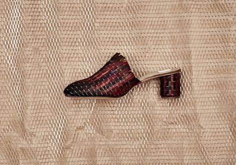 v2-a8fc72ee7e8943b905d4d85208ef2e2b_r